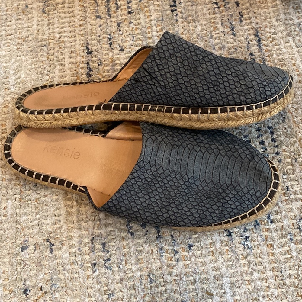 Shoes - Picture 2 of 2